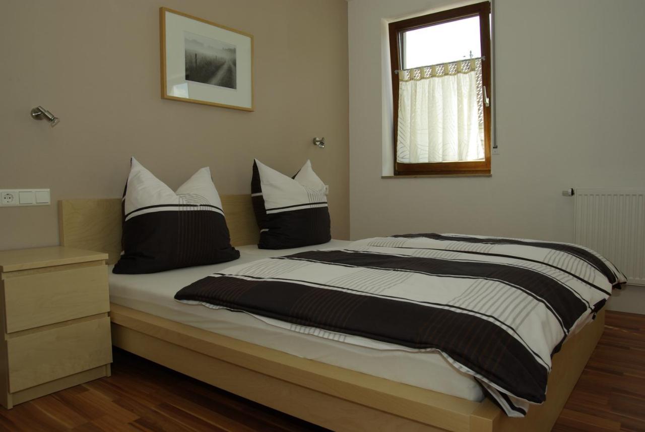 Hotel Gästezimmer zwischen Neckar und Enz Besigheim Exterior foto